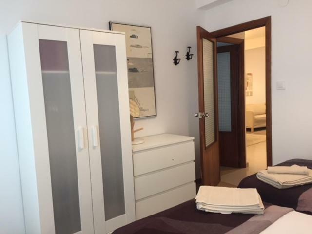 Апартаменты Apartamento Turistico En Pleno Centro De Феррол Экстерьер фото